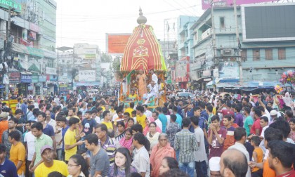 বগুড়ায় উৎসবমুখর পরিবেশে রথযাত্রা অনুষ্ঠিত