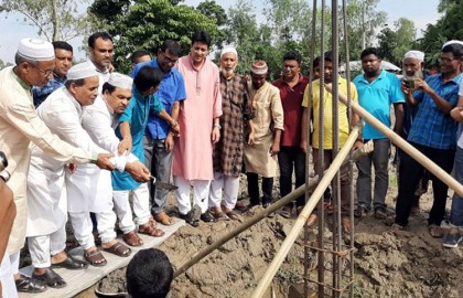 ধুনটে মসজিদ নির্মান কাজের উদ্বোধন