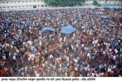 বগুড়ার মহাস্থানে শেষ মুহূর্তে জমে উঠেছে
কুরবানীর পশুর হাট