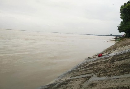 পাবনায় পদ্মা নদীর পানি বিপদসীমায় অতিক্রম  বিপুল অংকের নানা জাতের ফসল ক্ষতিগ্রস্থ