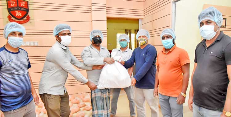 মাহে রমজানে বগুড়ায় উদ্যোগ’র পক্ষ থেকে 
৭০টি পরিবারের মাঝে খাদ্য সামগ্রী বিতরণ