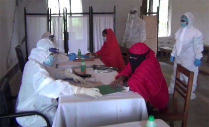 জয়পুরহাটে গর্ভবতী মায়েদের স্বাস্ব্যসেবা দিচ্ছে সেনাবাহিনী