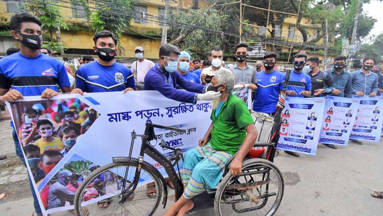 করোনা ভাইরাস প্রতিরোধে ইয়ামাহা
রাইডার্স ক্লাবের মাস্ক বিতরণ