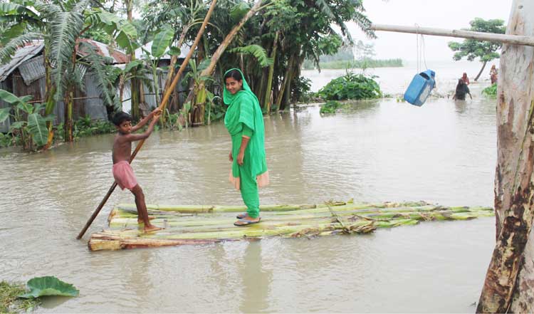 ১০ হাজার মানুষ পানি বন্দি
কাউনিয়ায় তিস্তার পানি বৃদ্ধি, নিন্মাঞ্চল প্লাবিত