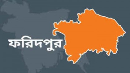 ফরিদপুরে নিয়ন্ত্রণ হারিয়ে বাস উল্টে নিহত ৩
