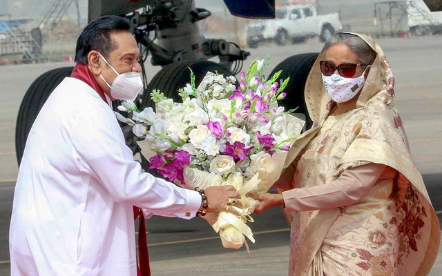 ঢাকায় শ্রীলঙ্কার প্রধানমন্ত্রী মাহিন্দা রাজাপাকসে
