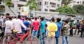 দাবি পূরণের আশ্বাসে মিরপুরে গার্মেন্টস শ্রমিকদের আন্দোলন স্থগিত
