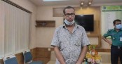 কাগজের প্যাকেট চুরির অভিযোগে শিশুকে বেধড়ক মারধর, ব্যবসায়ী আটক

