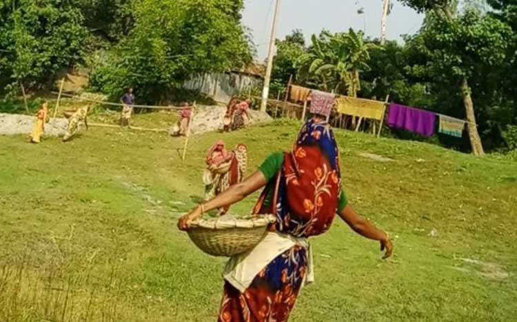 শাহজাদপুরে কর্মসৃজন প্রকল্পের
কোটি কোটি টাকা হরিলুট।