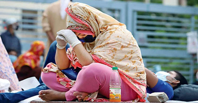 বেড়েছে করোনা শনাক্তের হার, কমেছে সুস্থতা
