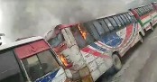 সিগারেট থেকে খিলগাঁওয়ে বাসে আগুন
