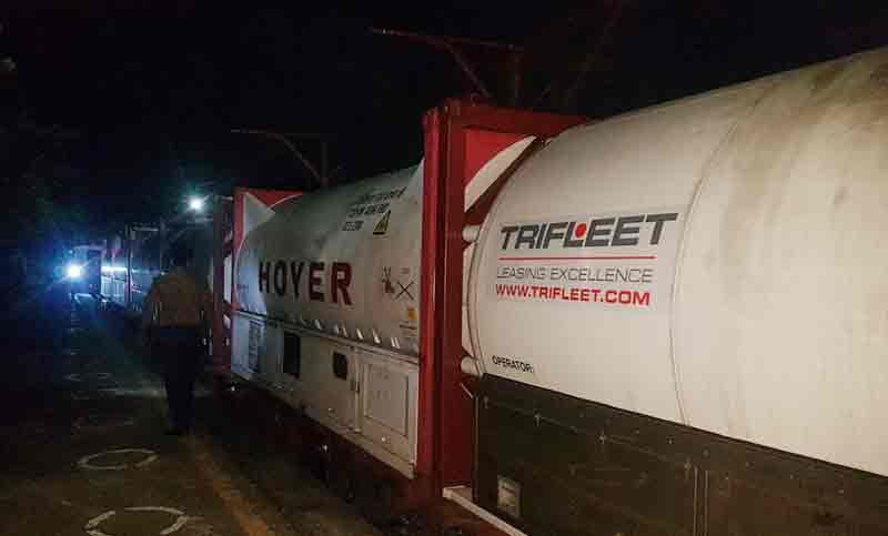 দেশে এসেছে আরো একটি ‘অক্সিজেন এক্সপ্রেস’
