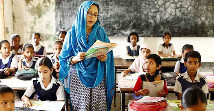 প্রাথমিক বিদ্যালয়ে শতভাগ শিক্ষককে উপস্থিত থাকার নির্দেশ
