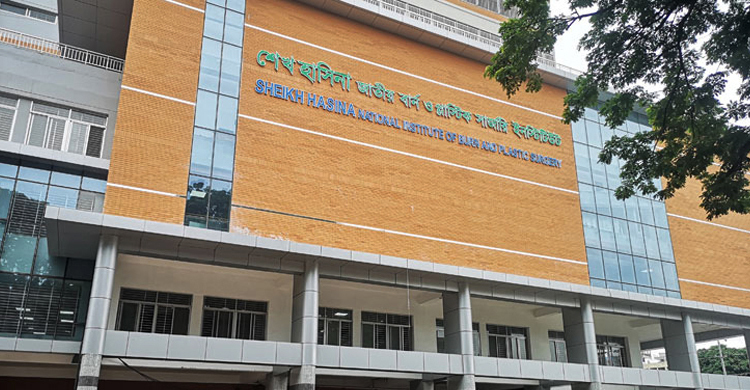 মিরপুরে গ্যাসলাইন বিস্ফোরণে শিশুসহ দগ্ধ ৭
