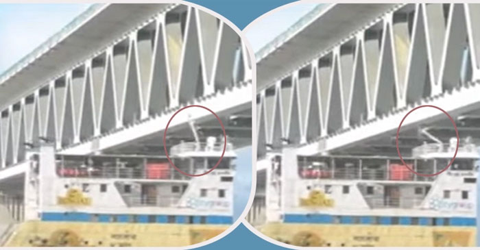 এবার পদ্মা সেতুর স্প্যানে ফেরির ধাক্কা, ভেঙে গেছে মাস্তুল
