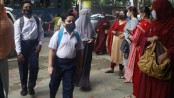 ৫৪৩ দিন পর স্কুলে শিক্ষার্থীরা 

