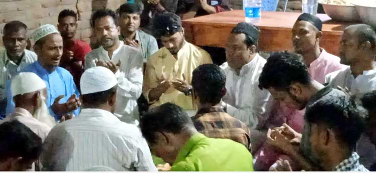বুড়িগঞ্জে প্রধানমন্ত্রী শেখ হাসিনার জন্মদিন
উপলক্ষে আলোচনা ও দোয়া মাহফিল