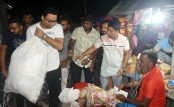 ধুনটে দূর্ঘটনায় পা হারানো সেই রিকসা চালকের 
পাশে দাড়ালো গোলাম রব্বানী