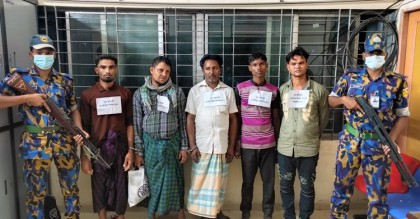 রোহিঙ্গা ক্যাম্পে ৬ খুনের ঘটনায় মামলা, গ্রেফতার ১০
