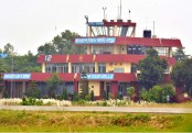 বগুড়ার আকাশে বিমান উড়াতে 
প্রতিনিধি দলের বিমানবন্দর পরিদর্শন 