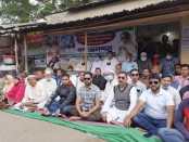 খালেদা জিয়ার বিদেশে চিকিৎসার দাবিতে জয়পুরহাটে বিএনপির অনশন