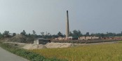 জলবায়ু-পরিবেশ-কৃষি-শিক্ষা ও স্বাস্থ্য ঝুঁকি নিয়ে
ইটভাটা চালুর আয়োজন