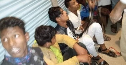 বাবাকে অস্ত্র ঠেকিয়ে মেয়েকে অপহরণ চেষ্টা, আটক ৫
