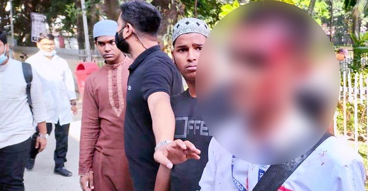 ঢাকা কলেজ শিক্ষার্থীর ওপর অতর্কিত হামলা
