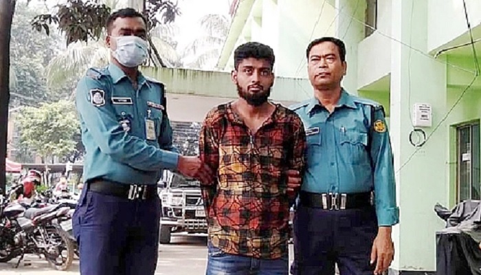 শিক্ষার্থী নিহত: গাড়ির হেলপার ৩ দিনের রিমান্ডে
