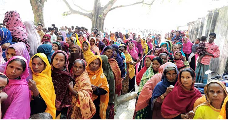 ধুনটে প্রশাসনের কঠোর নিরাপত্তায় শান্তিপূর্ণ
পরিবেশে ভোট গ্রহণ সমাপ্ত
