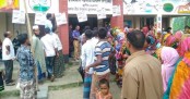 ব্যালটবাক্স ছিনতাই করে নিয়ে গেলেন প্রার্থীর সমর্থকরা
