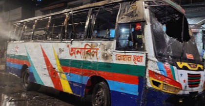 রামপুরায় বাসচাপায় শিক্ষার্থী নিহত: হেলপার আটক
