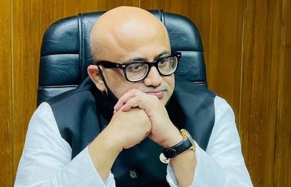 নির্ধারিত ফ্লাইটে দেশে ফিরেননি মুরাদ
