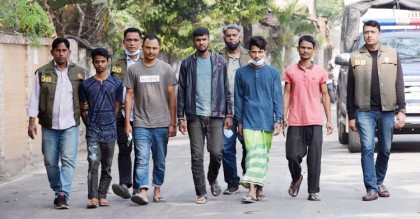 রপ্তানির পোশাক চুরি করে আফ্রিকা-নেপালে পাচার
