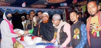 বগুড়ার আশোকোলা যুবসংঘ ক্লাবের উদ্যোগে
 বার্ষিক ক্রীড়া, শীতবস্ত্র ও পুরস্কার বিতরণ