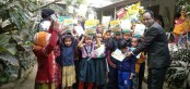গড় মহাস্থান শারমিন চাইল্ড এডুকেশন স্কুলের
শিক্ষার্থীদের হাতে নতুন বই তুলে দেওয়া হয়