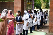 টিকা ছাড়া ১২ বছরের বেশি বয়সী শিক্ষার্থীরা স্কুলে যেতে পারবে না

