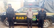 কিশোরী ধর্ষণের অভিযোগে সৎবাবা গ্রেফতার
