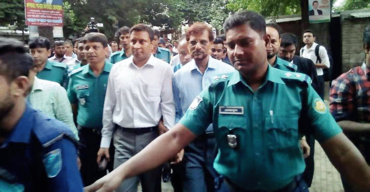 ঘুসগ্রহণ ও অর্থপাচারের ধারায় খালাস পেলেন পার্থ গোপাল বণিক
