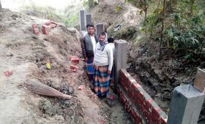 বুড়িগঞ্জে সার্বজনীন মহা শ্মাশানের 
উন্নয়ন কাজ চলছে ব্যাক্তি উদ্যোগে