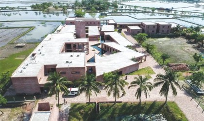 
শ্যামনগরের হাসপাতাল পেল বিশ্বসেরা স্থাপত্যের পুরস্কার