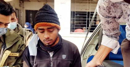 বাসে হালুয়া খাইয়ে বাবা-ছেলের লাখ টাকা নিয়ে গেলো অজ্ঞানপার্টি
