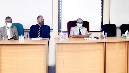 এবার শহীদ মিনারে ফুল দিতে হলে লাগবে টিকা সনদ
