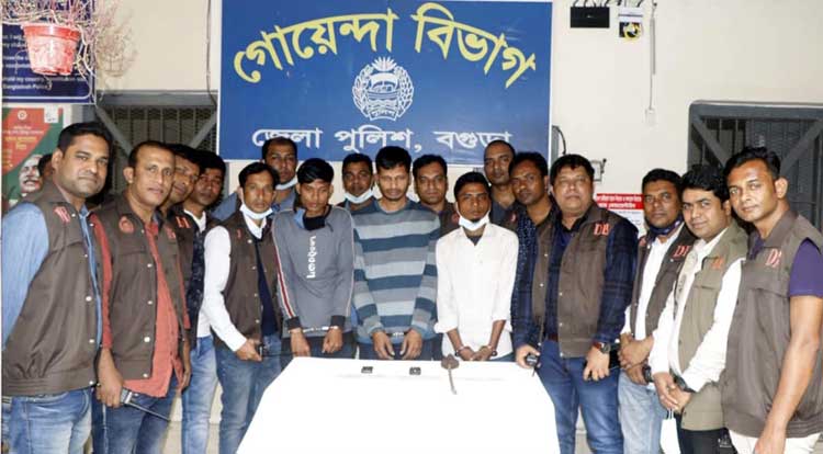 বগুড়ায় জোড়া খুনের ঘটনায় তিনজন গ্রেফতার