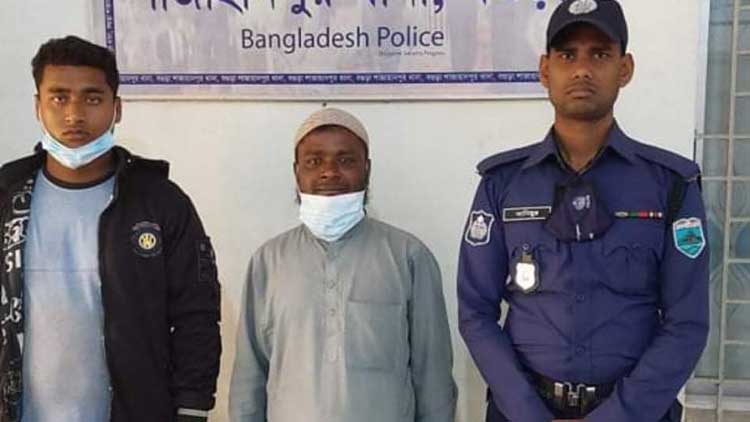 আলু বোঝাই ট্রাক থামিয়ে ইজারার
নামে চাঁদাবাজি: ২ জন গ্রেফতার