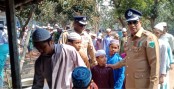 রাণীনগরে মাদ্রাসার এতিম শিক্ষার্থীদের খাবার দিলেন ওসি শাহিন আকন্দ