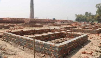 গোবিন্দগঞ্জে ঝুঁকিপূর্ণ ও অবৈধ ইট ভাটার মাঠে আশ্রয়ণ প্রকল্পের ঘর নির্মাণ!