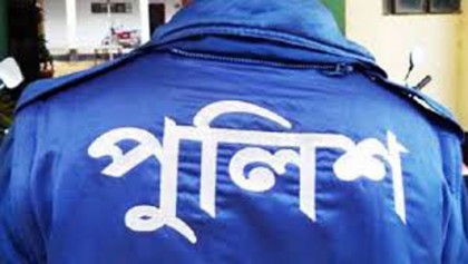 পুলিশের গাড়ি থেকে লাফ, অন্য গাড়ির ধাক্কায় প্রাণ গেলো যুবকের
