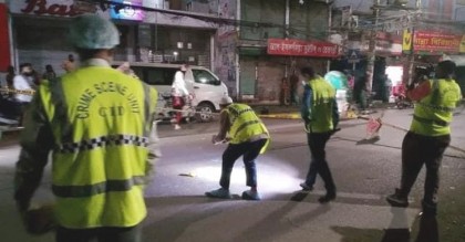 আ’লীগ নেতা খুন: গুলি করতে করতে পালিয়ে যায় দুর্বৃত্তরা
