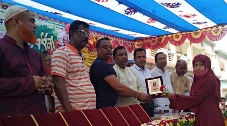 শাজাহানপুরে কৃতি শিক্ষার্থীদের সংবর্ধণা